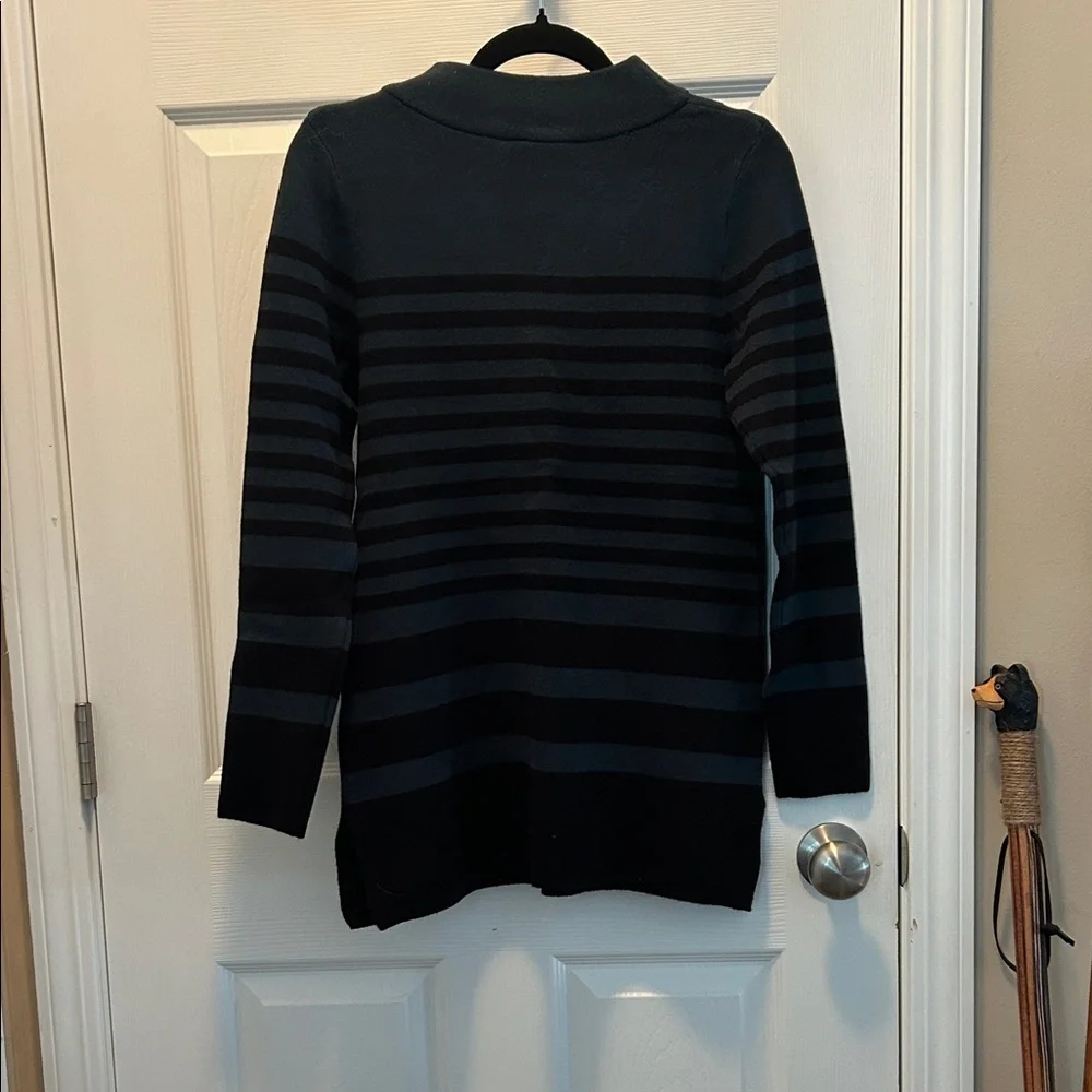 NWT Apt. 9 Women's Black and Gray Striped Turtleneck Sweater - Picture 2 of 4
